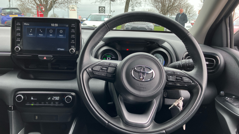 Toyota Yaris 1.5 Hybrid Design 5dr CVT Hybrid Hatchback
